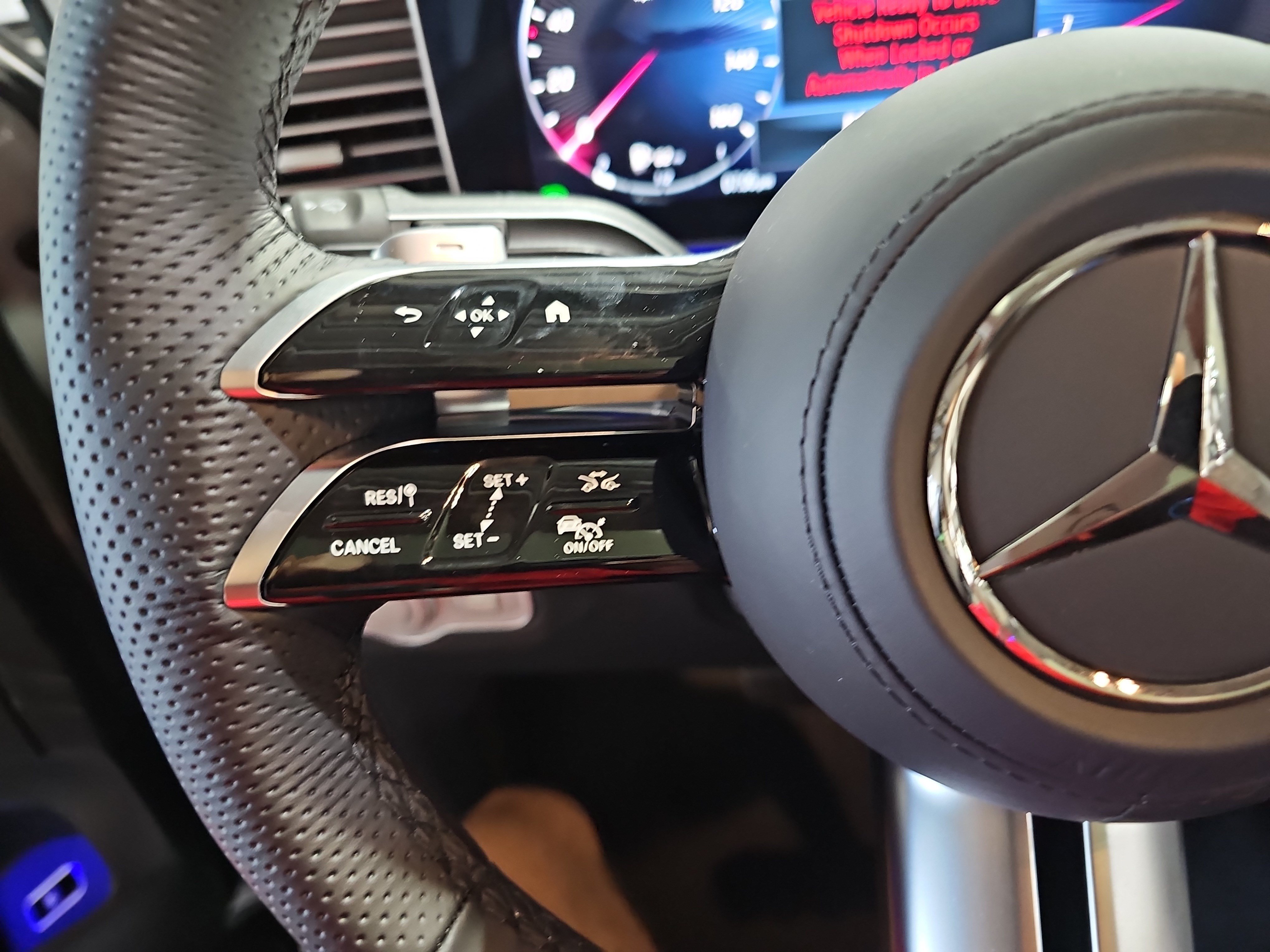 New 2026 Mercedes-Benz GLS 450 4MATIC image 17