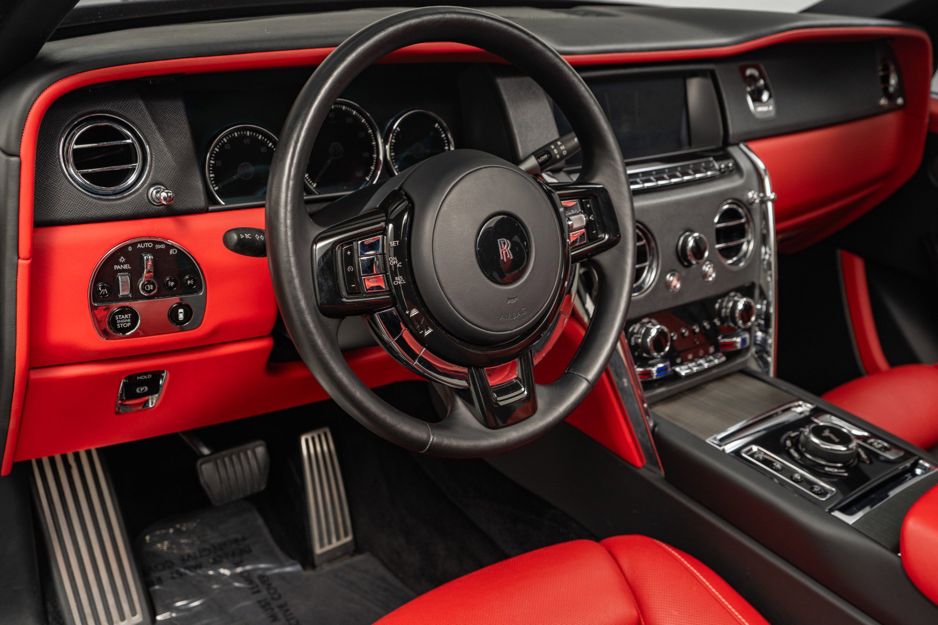 Used 2020 Rolls-Royce Cullinan AWD/4WD image 13