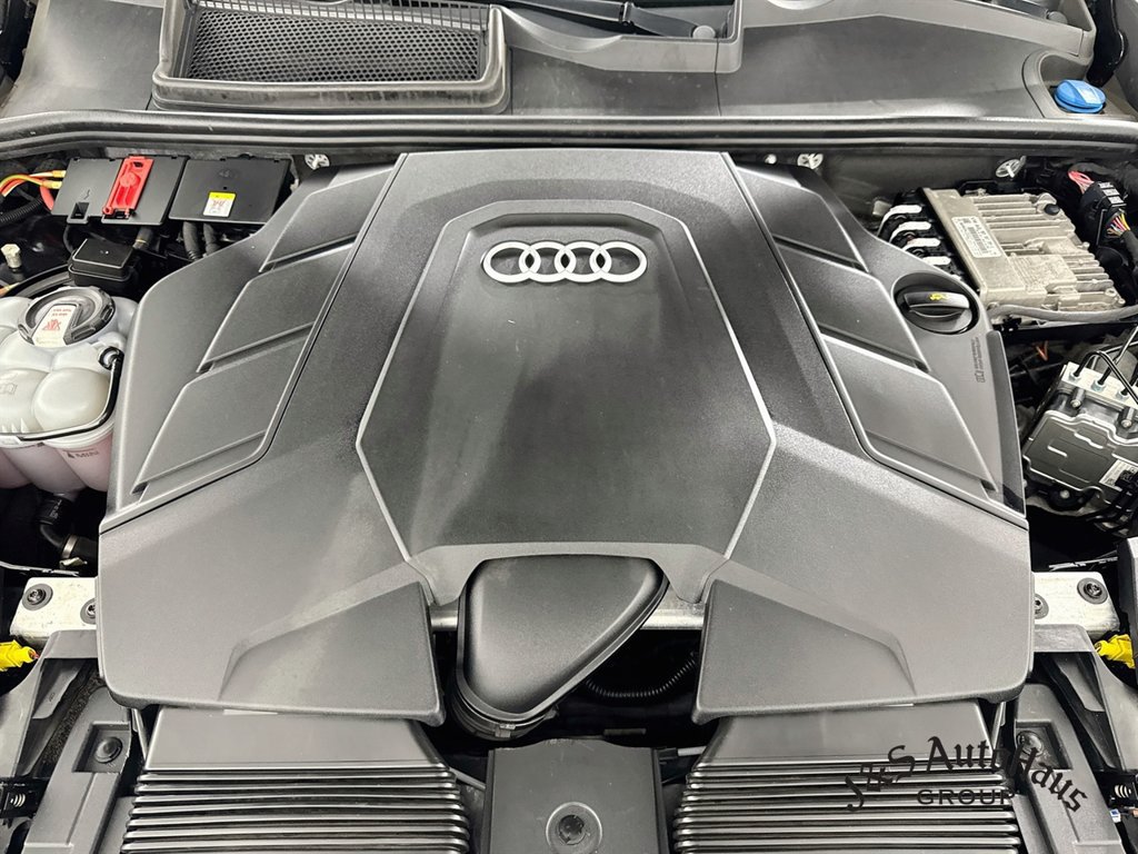 Used 2022 Audi Q8 Premium Plus w/ Premium Plus Package AWD/4WD image 38