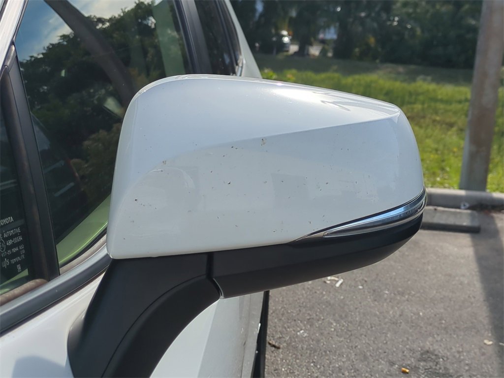 Used 2022 Toyota RAV4 XLE image 13