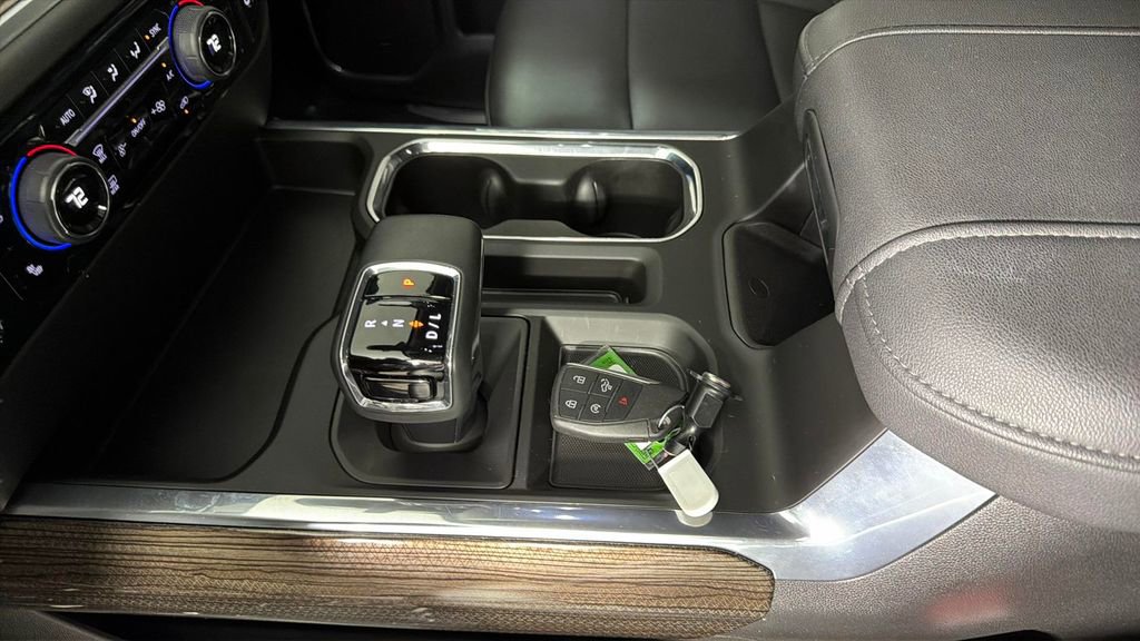 Used 2025 Chevrolet Silverado 1500 RST w/ Convenience Package II AWD/4WD image 24