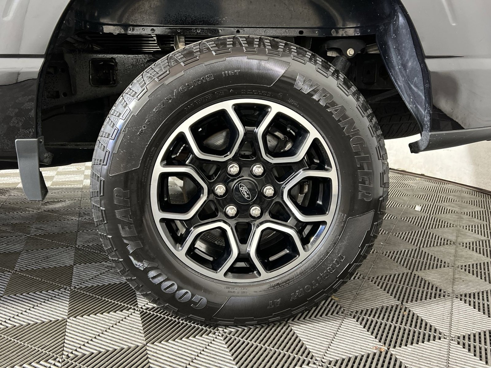 Used 2023 Ford F150 XLT w/ Equipment Group 302A High image 8