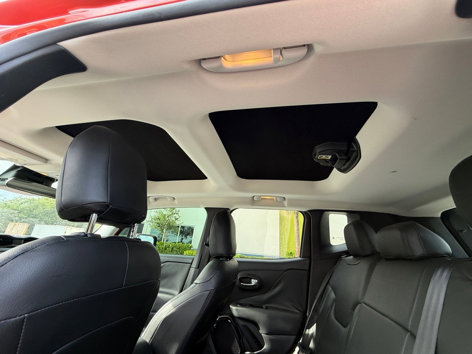 Used 2017 Jeep Renegade Altitude w/ Safety & Security Group image 9