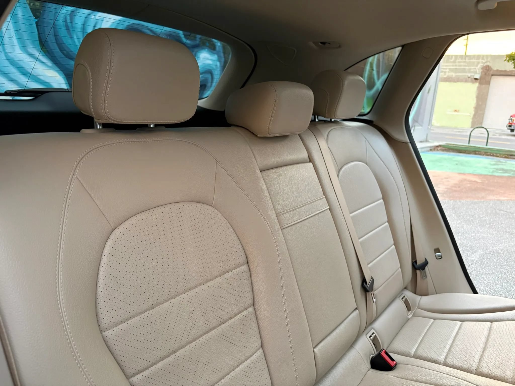 Used 2017 Mercedes-Benz GLC 300 4MATIC image 24