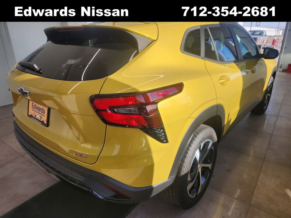 Used 2024 Chevrolet Trax RS w/ Driver Confidence Package image 10