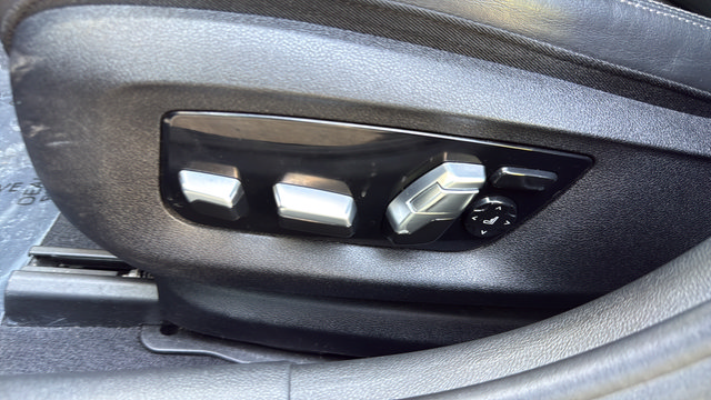 Used 2019 BMW M550i xDrive w/ Premium Package AWD/4WD image 12