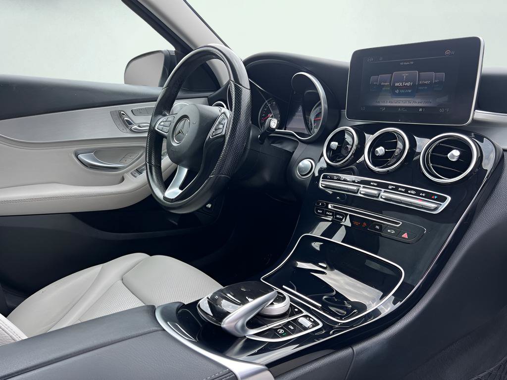 Used 2015 Mercedes-Benz C 300 4MATIC Sedan image 32