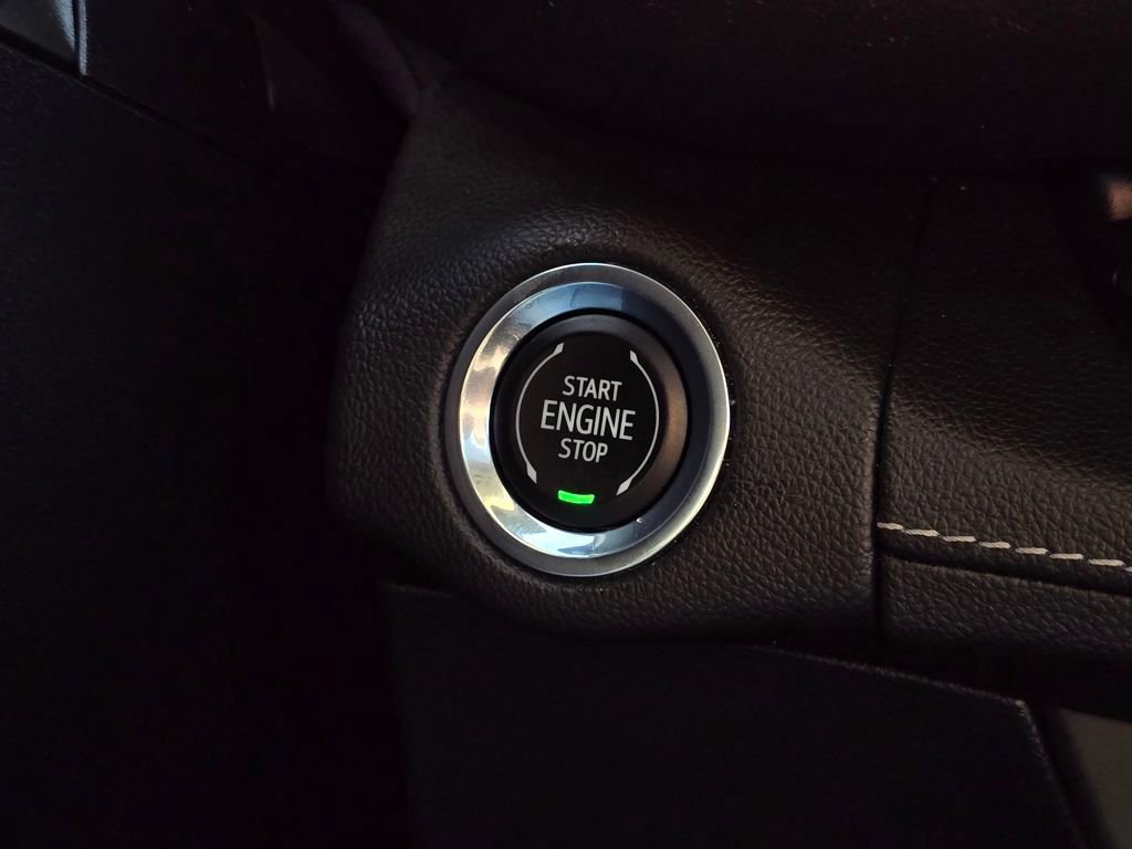 Used 2023 Buick Envision Avenir AWD/4WD image 34