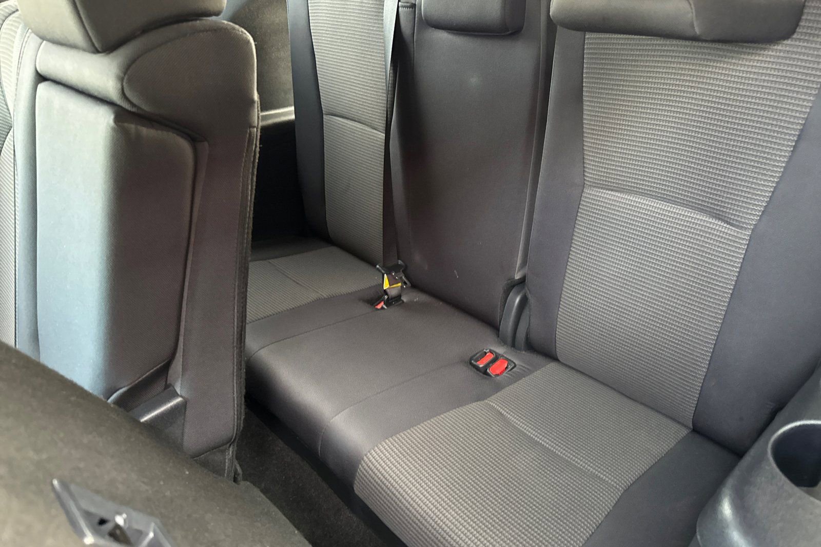 Certified 2025 Toyota Highlander LE FWD image 15