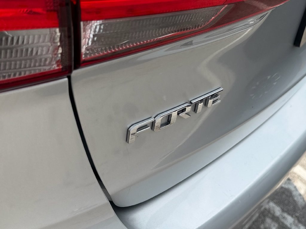 Used 2018 Kia Forte LX w/ LX Popular Package FWD image 14
