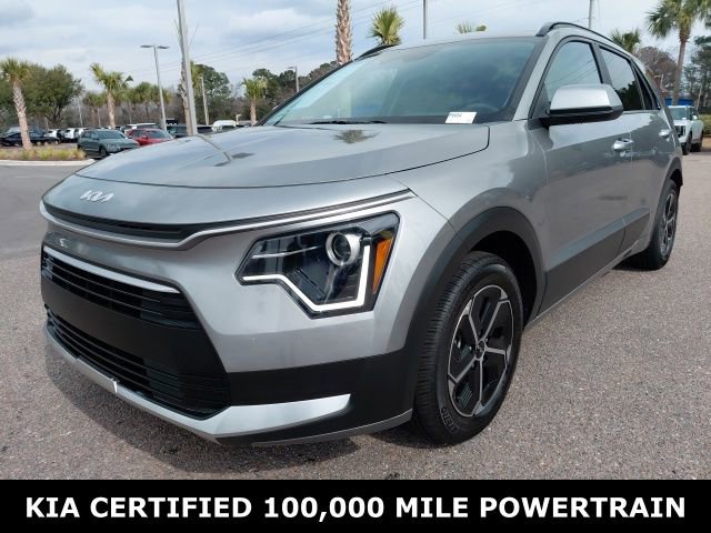 Certified 2024 Kia Niro LX image 2