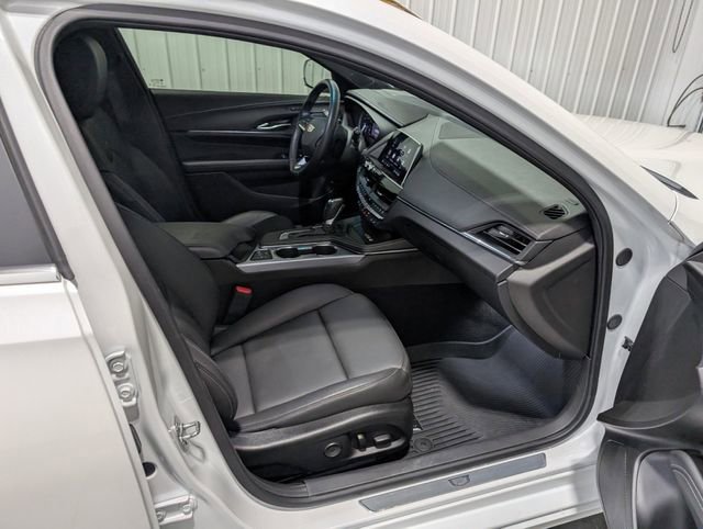 Used 2025 Cadillac CT4 Premium Luxury RWD image 27