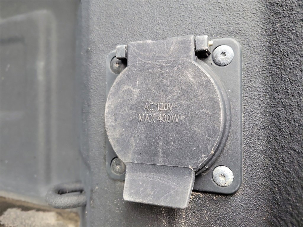 Used 2020 Chevrolet Silverado 1500 Custom w/ Custom 2.7L Value Package image 9