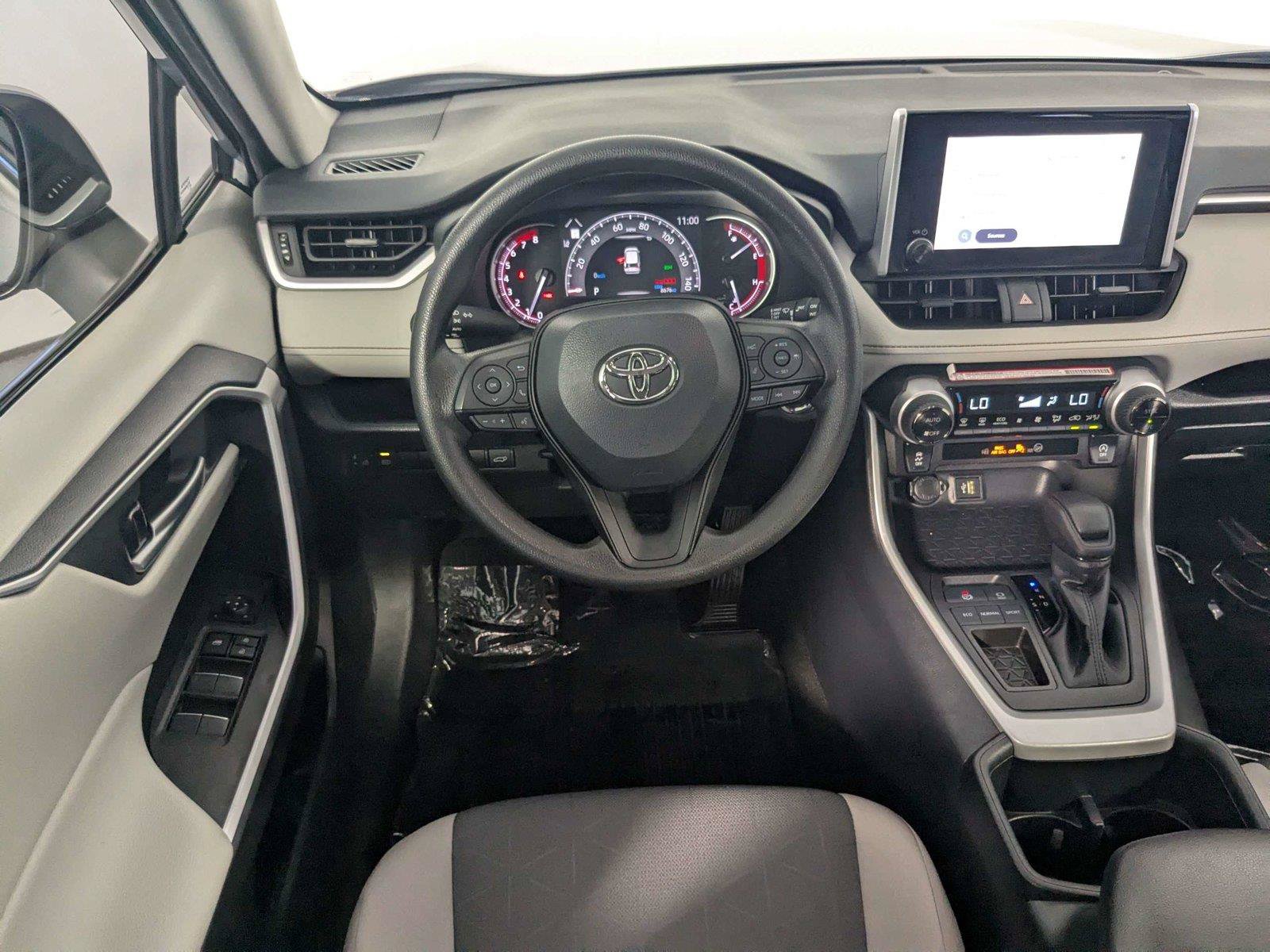 Used 2025 Toyota RAV4 XLE w/ Convenience Package FWD image 39
