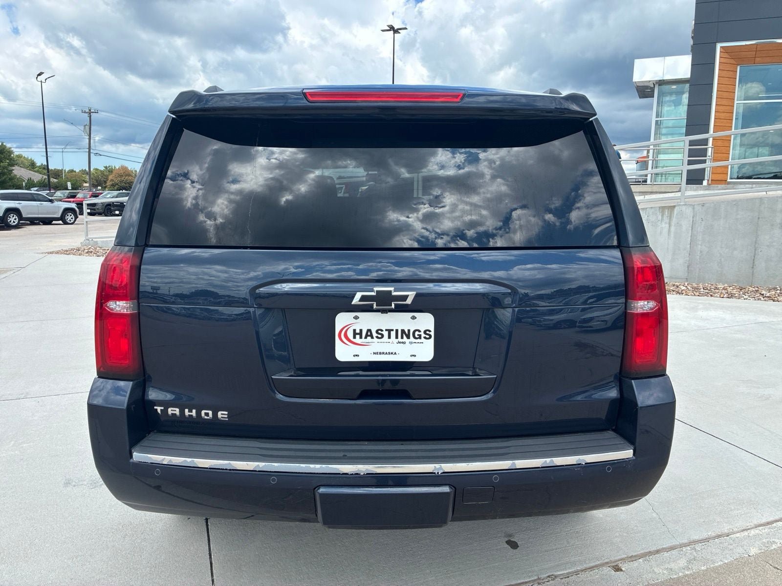 Used 2020 Chevrolet Tahoe LT w/ Luxury Package AWD/4WD image 4