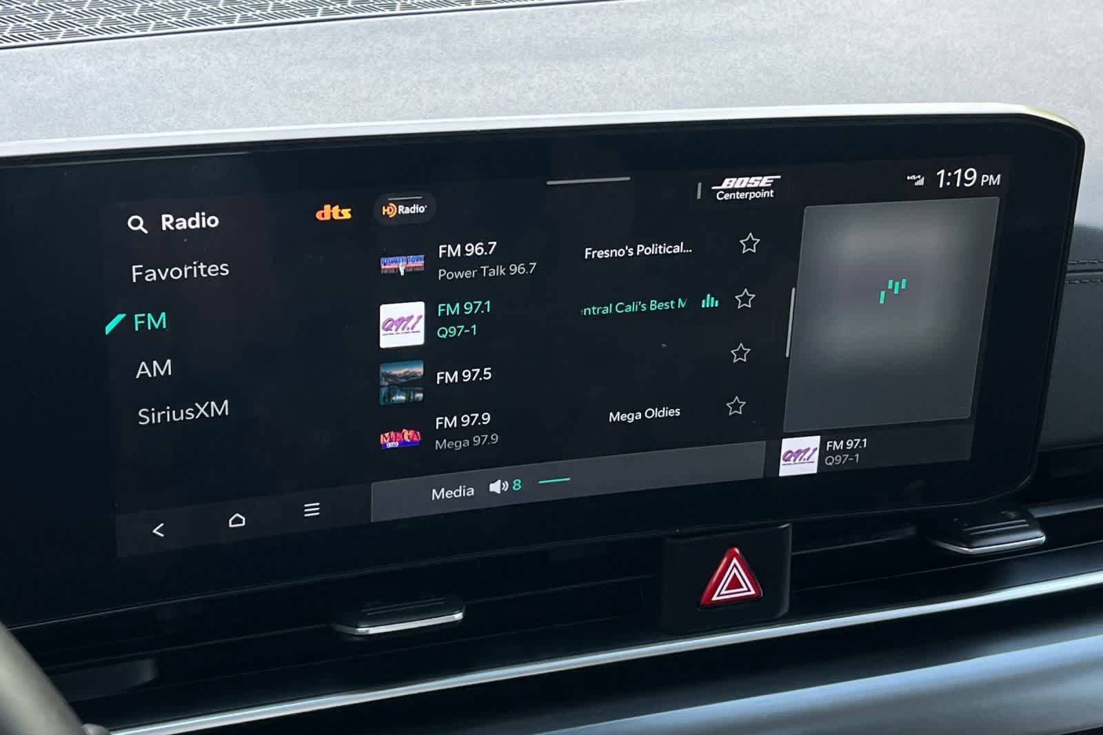 Used 2025 Kia Carnival SX Prestige image 24