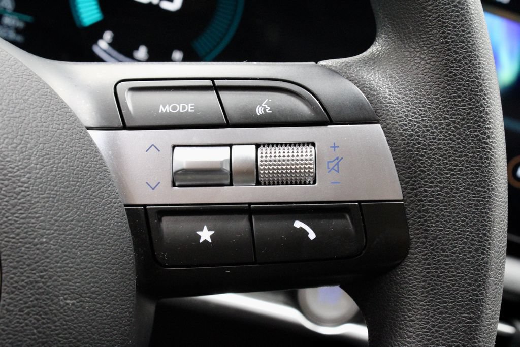Certified 2025 Hyundai Tucson SE AWD/4WD image 27
