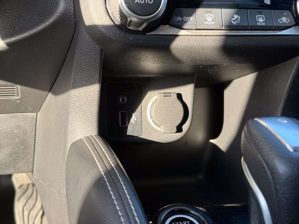 Used 2020 Nissan Kicks SV FWD image 24