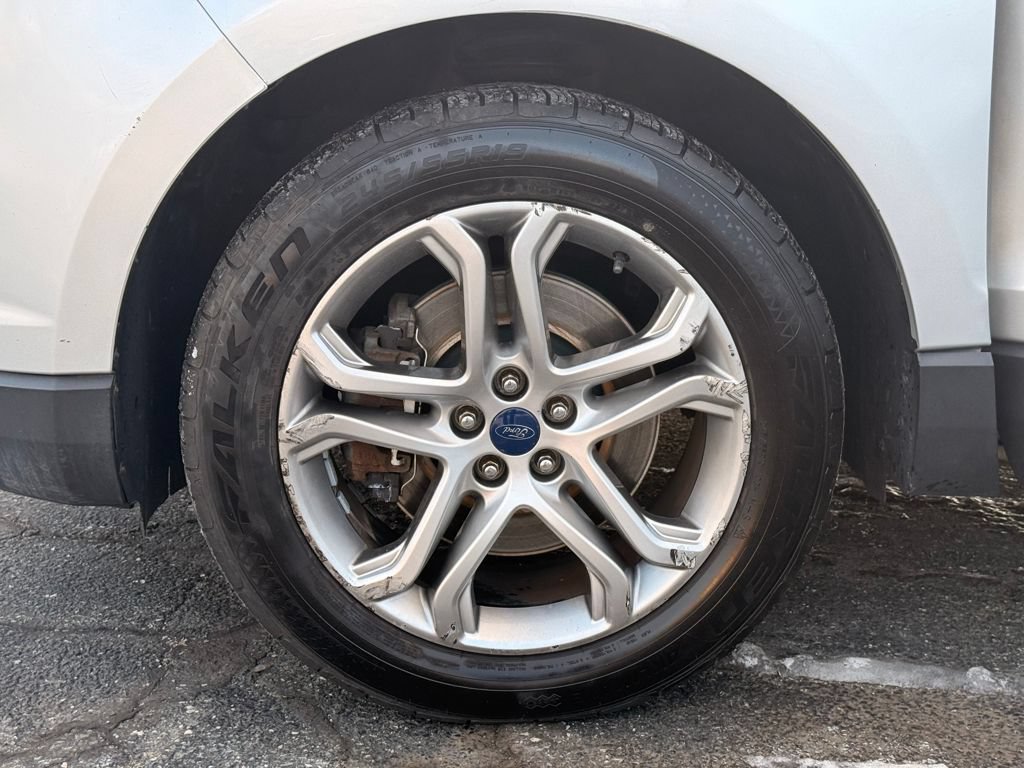 Used 2015 Ford Edge Titanium AWD/4WD image 12