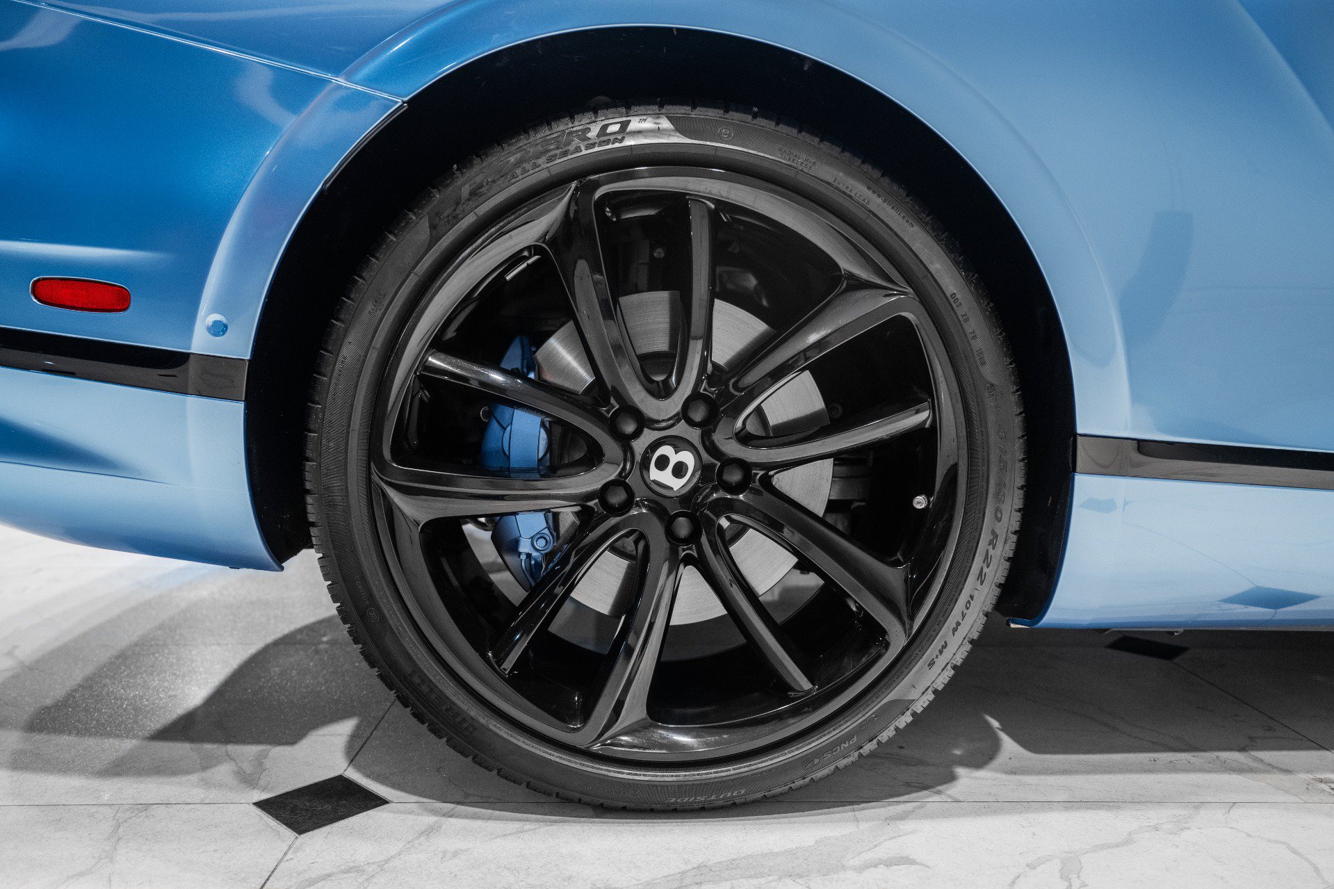 Certified 2022 Bentley Continental GT V8 AWD/4WD image 16