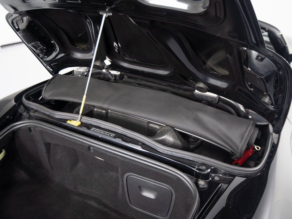 Used 2011 Porsche Boxster Spyder image 47