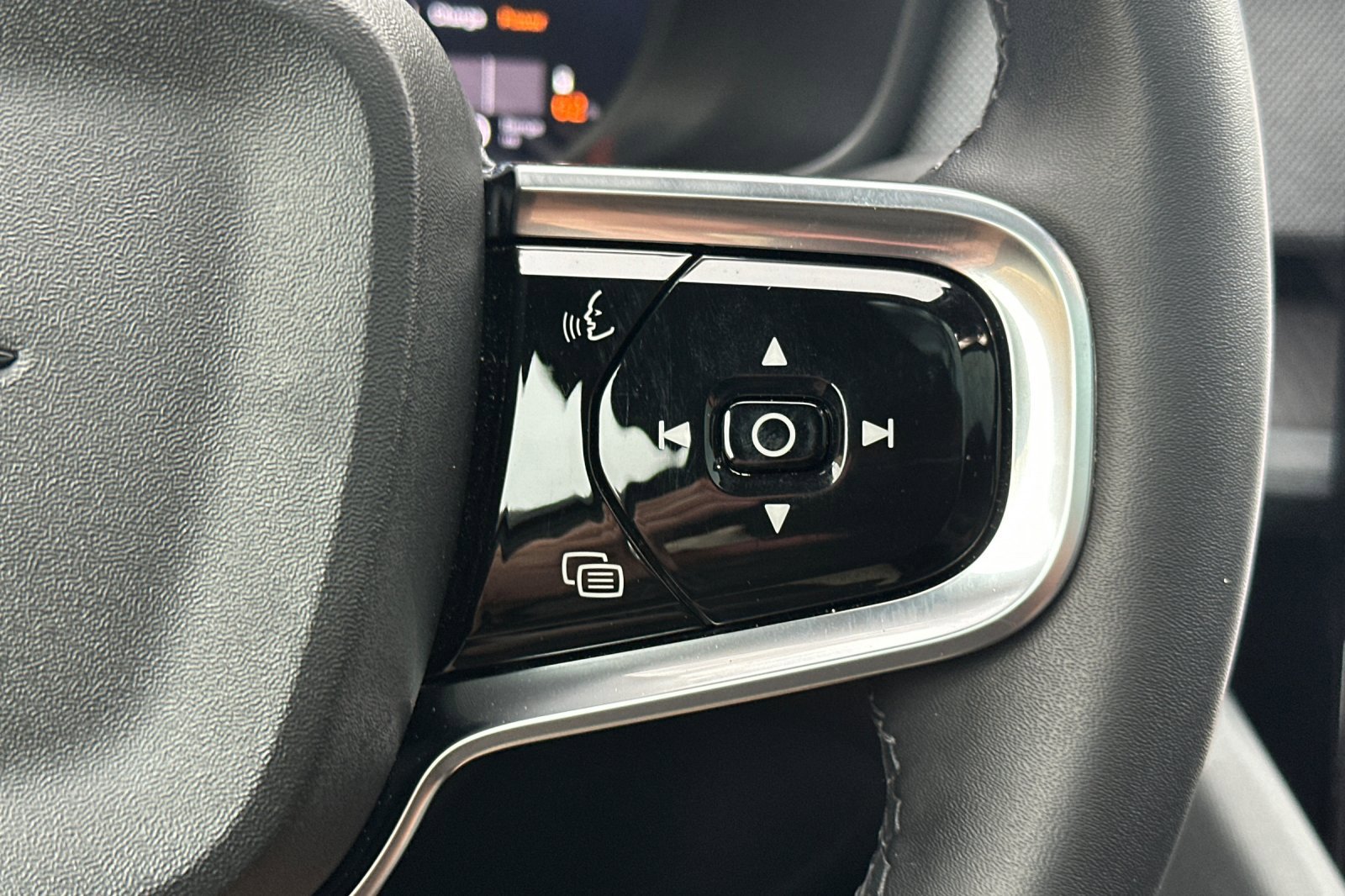 Used 2023 Polestar Polestar 2 FWD image 27