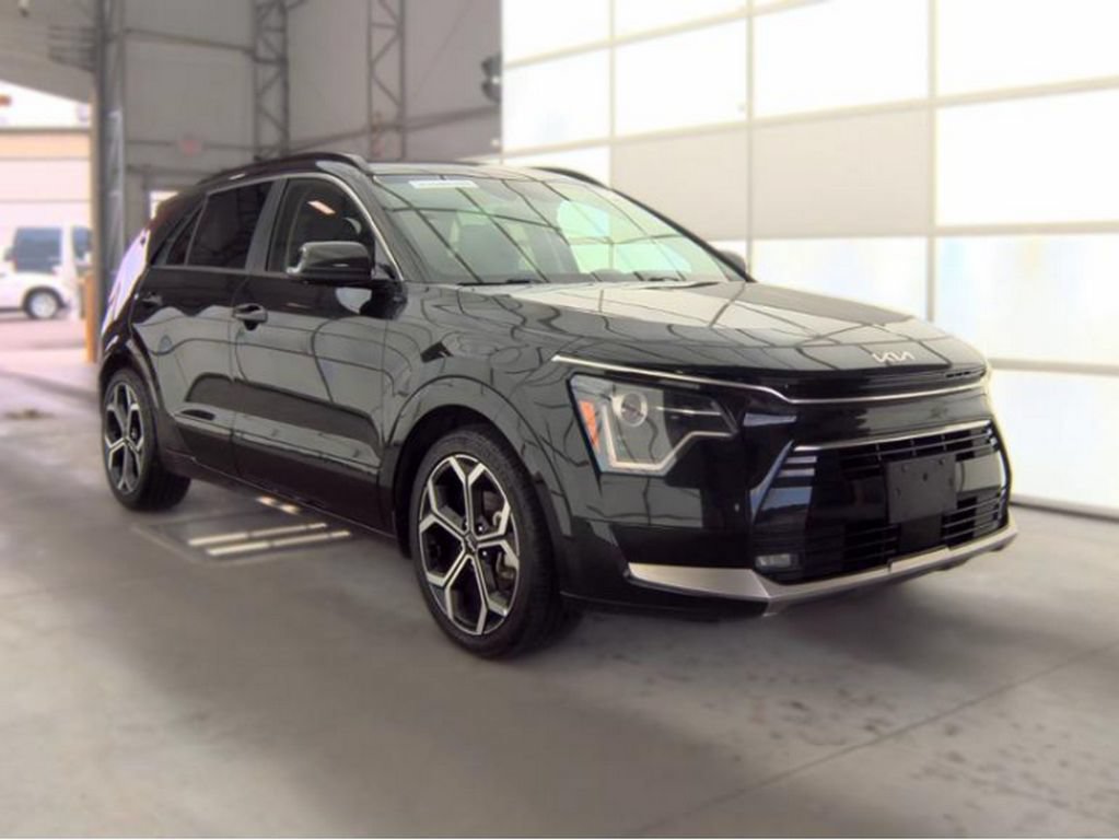 Used 2023 Kia Niro EX Touring FWD image 4