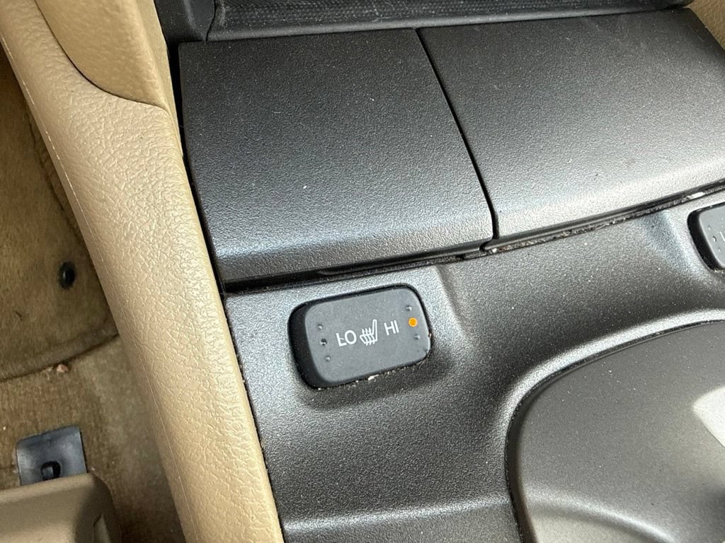 Used 2012 Honda Accord EX-L image 5