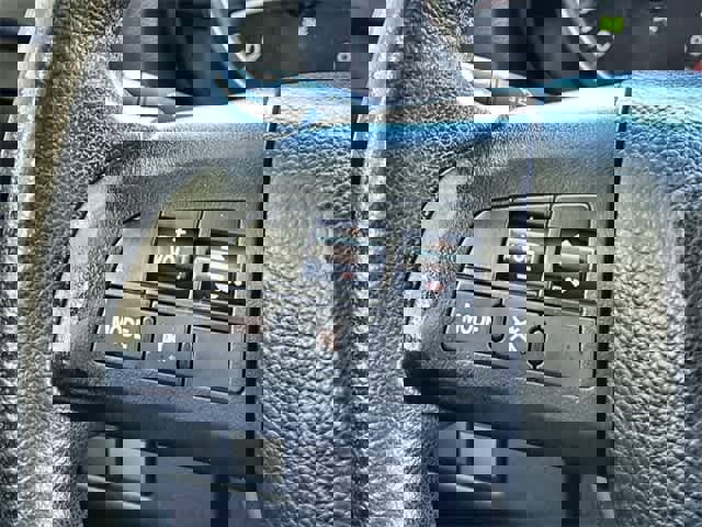 Used 2015 MAZDA MAZDA5 Sport image 24