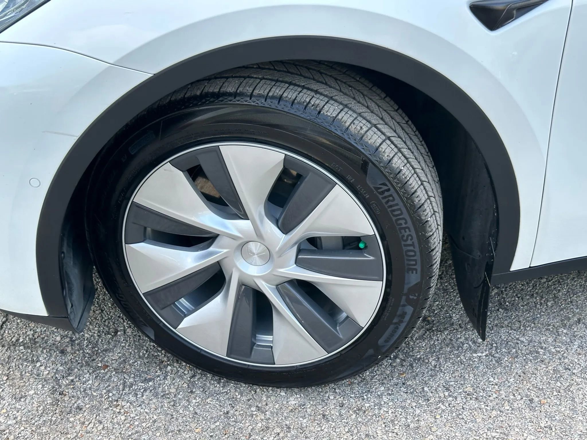 Used 2021 Tesla Model Y Long Range image 39