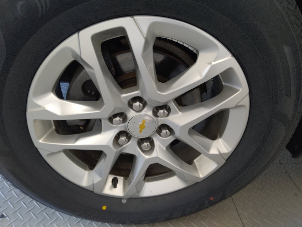 Used 2020 Chevrolet Traverse LS FWD image 31