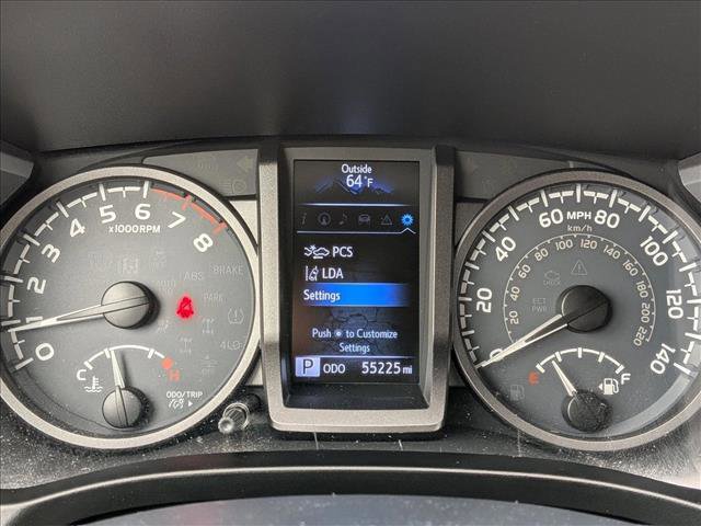 Used 2019 Toyota Tacoma TRD Sport AWD/4WD image 11