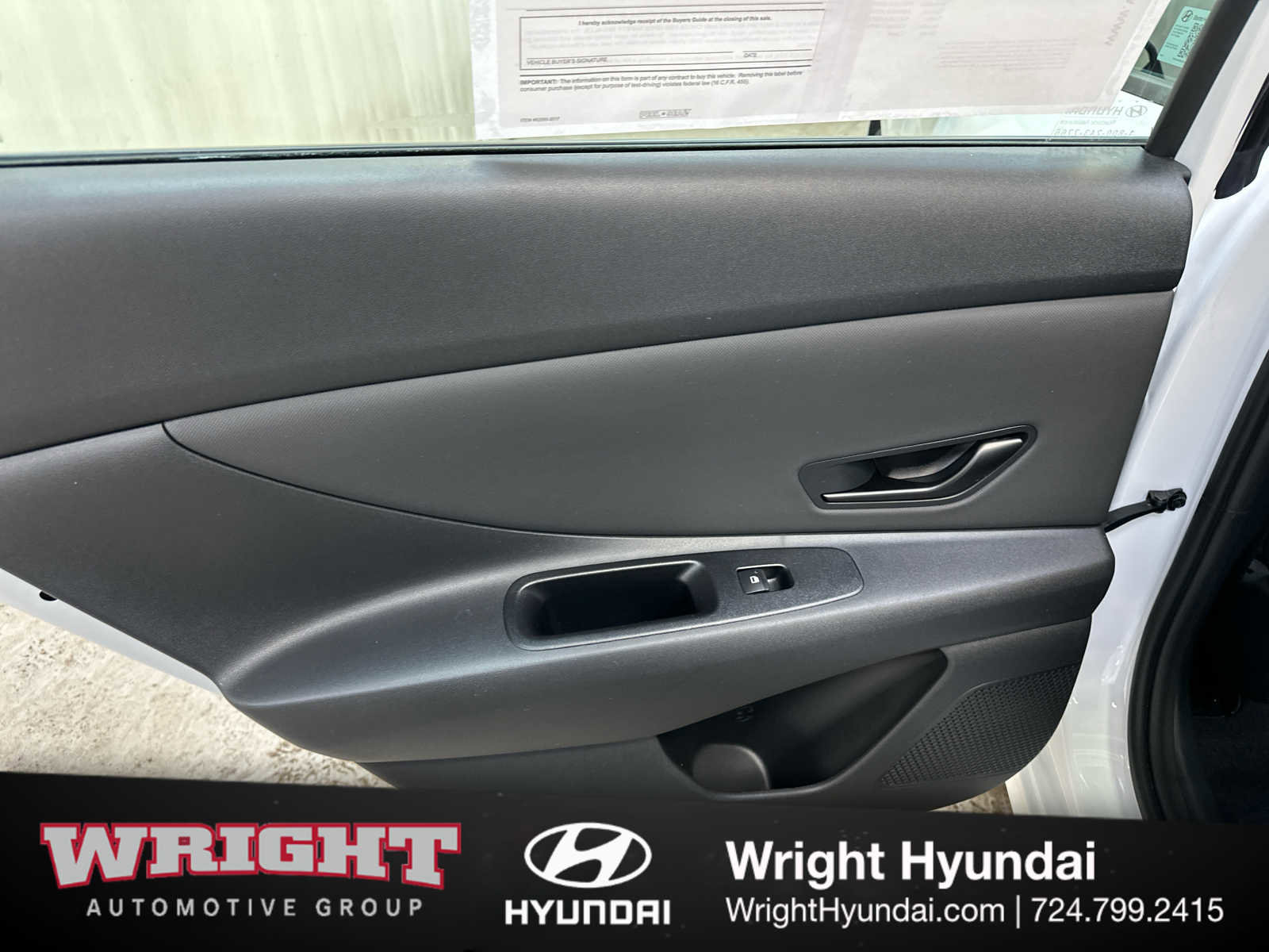 Used 2025 Hyundai Elantra SEL image 12