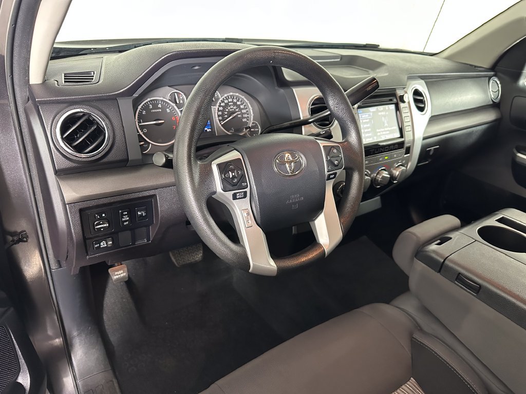 Used 2016 Toyota Tundra SR5 AWD/4WD image 9