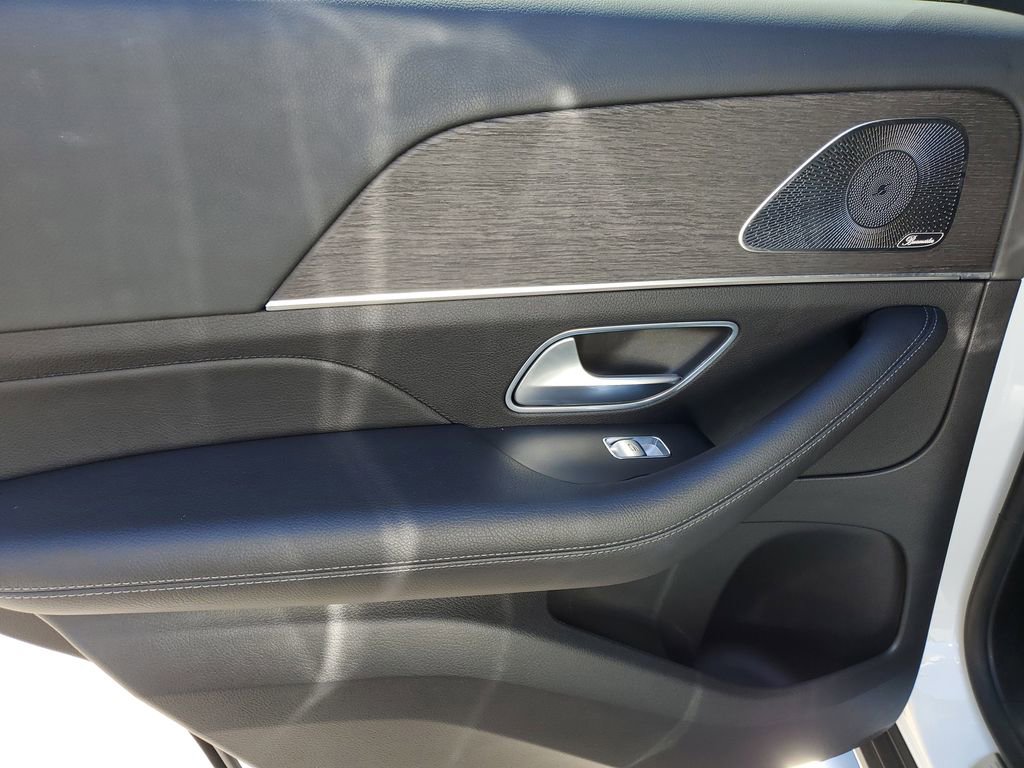 Used 2022 Mercedes-Benz GLE 350 4MATIC w/ Premium Package image 10