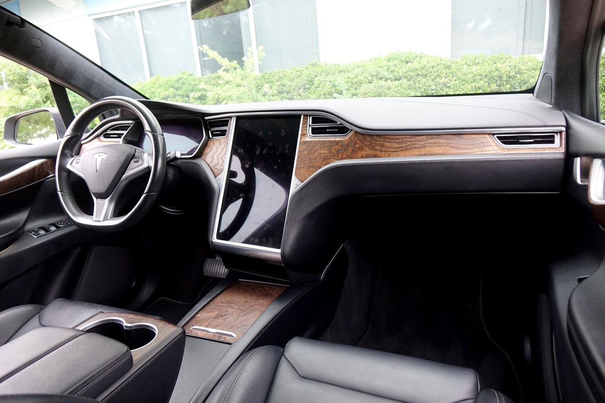 Used 2018 Tesla Model X 100D AWD/4WD image 7