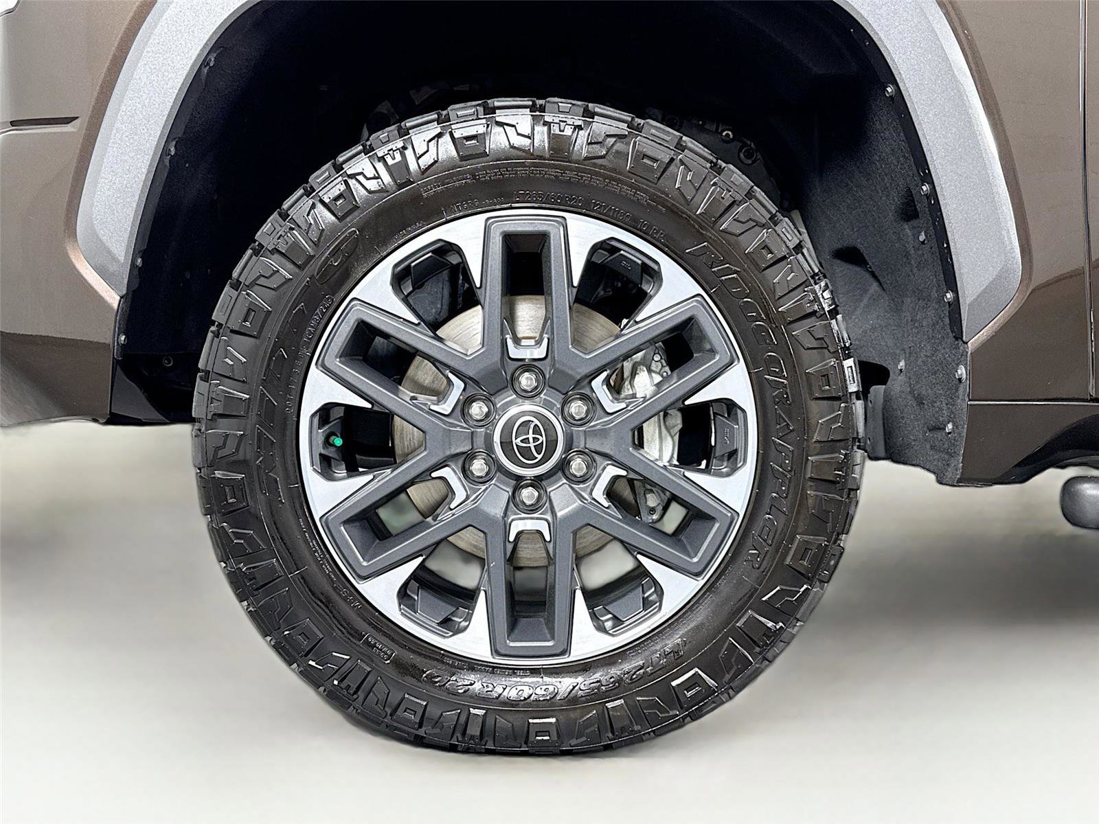 Used 2023 Toyota Tundra Limited w/ Power Package AWD/4WD image 44