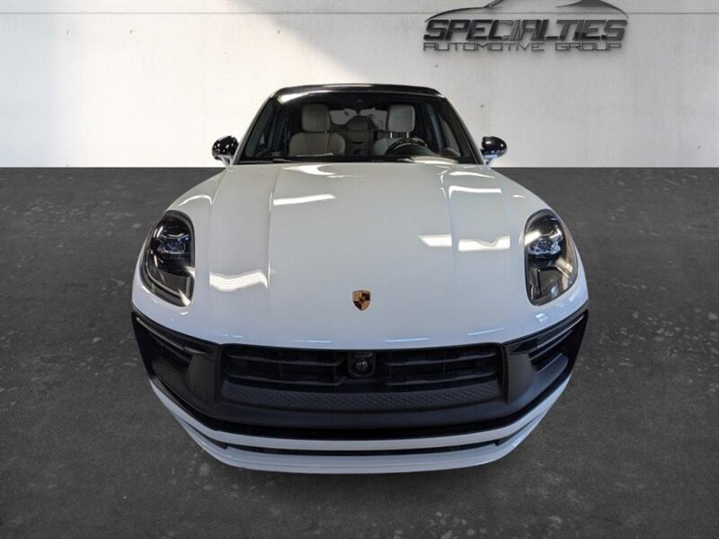 Used 2024 Porsche Macan GTS w/ Sport Chrono Package AWD/4WD image 6