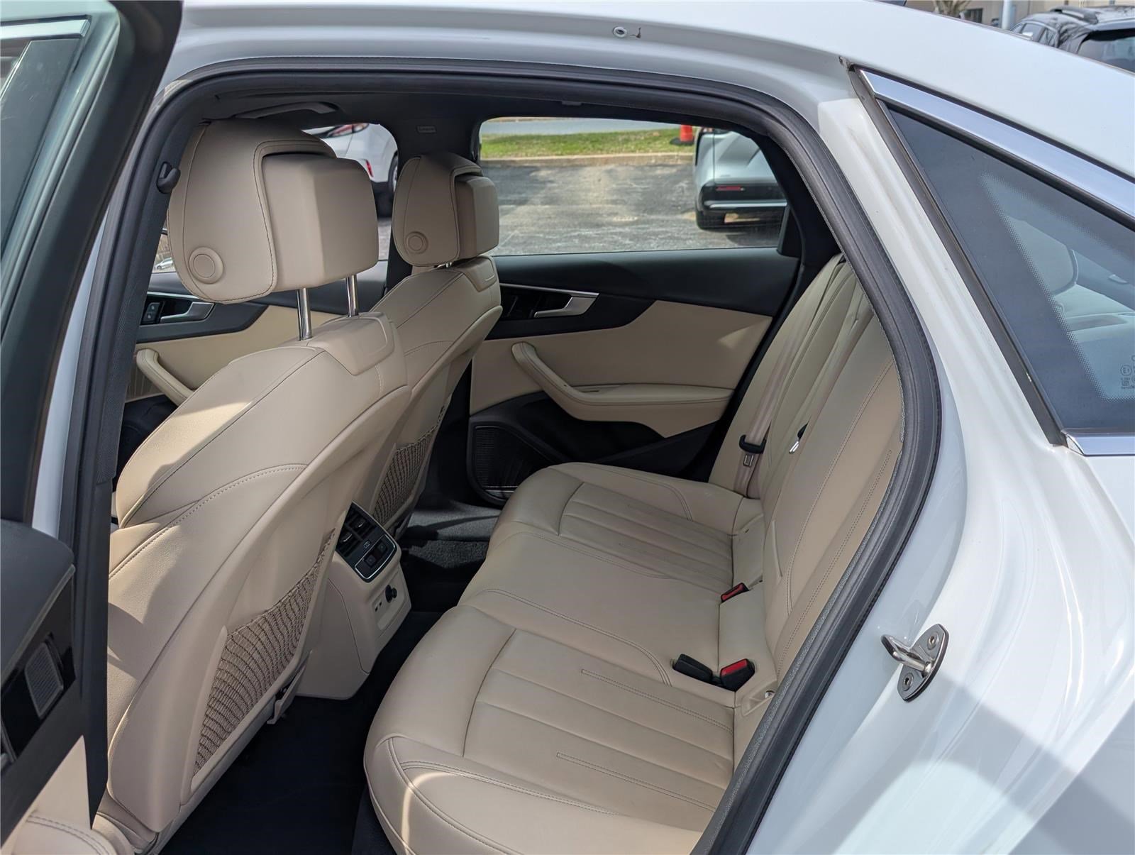 Used 2024 Audi A4 2.0T Premium Plus image 14