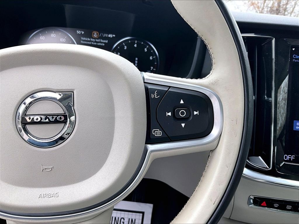 Used 2022 Volvo S60 B5 Momentum w/ Climate Package FWD image 17