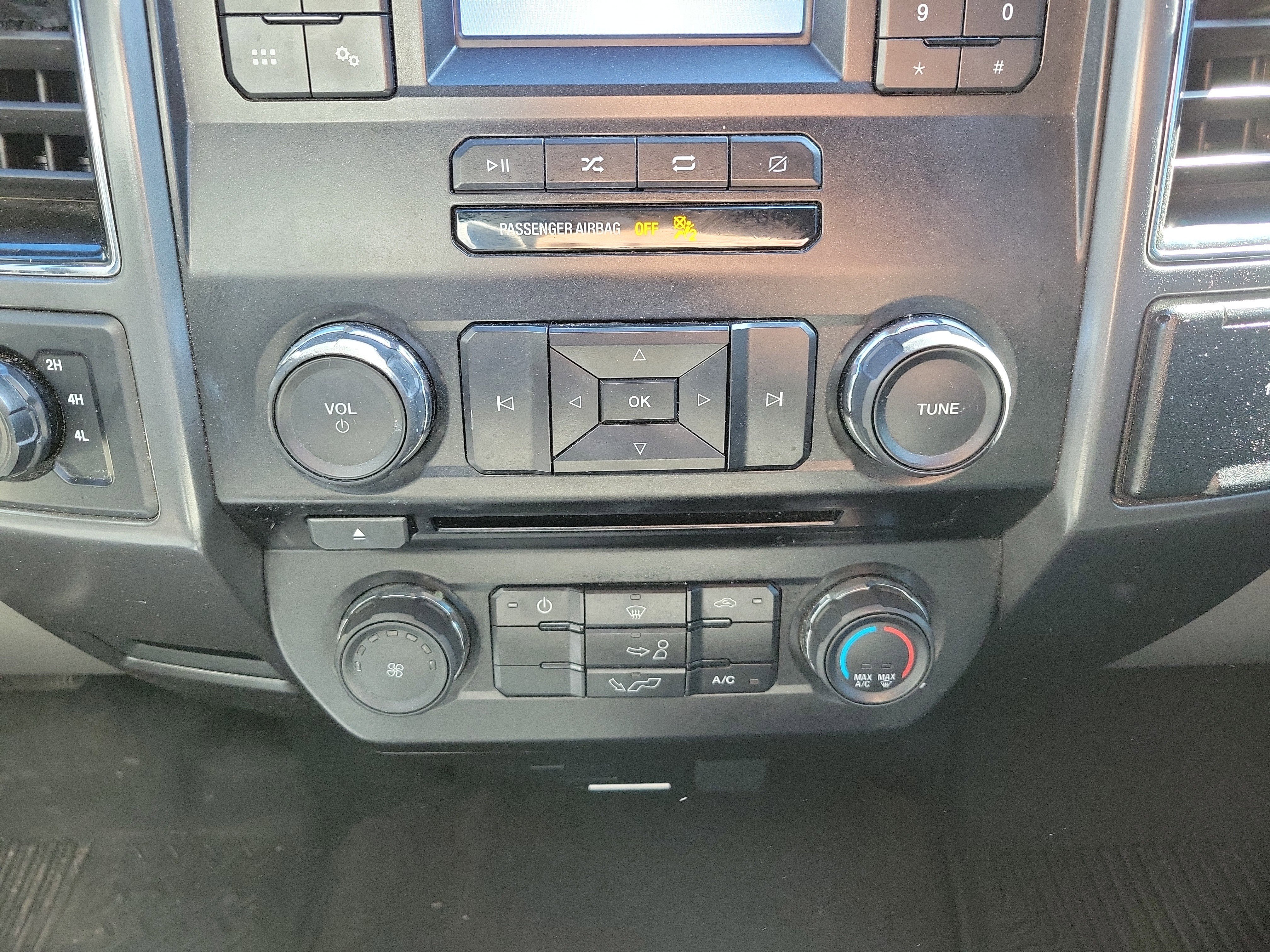 Used 2018 Ford F150 XLT image 32