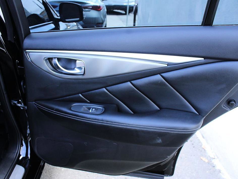 Used 2017 INFINITI Q50 3.0t Premium w/ 3.0T Premium Plus Package image 18