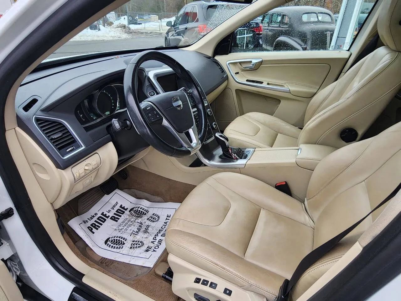 Used 2015 Volvo XC60 T6 Platinum AWD/4WD image 9