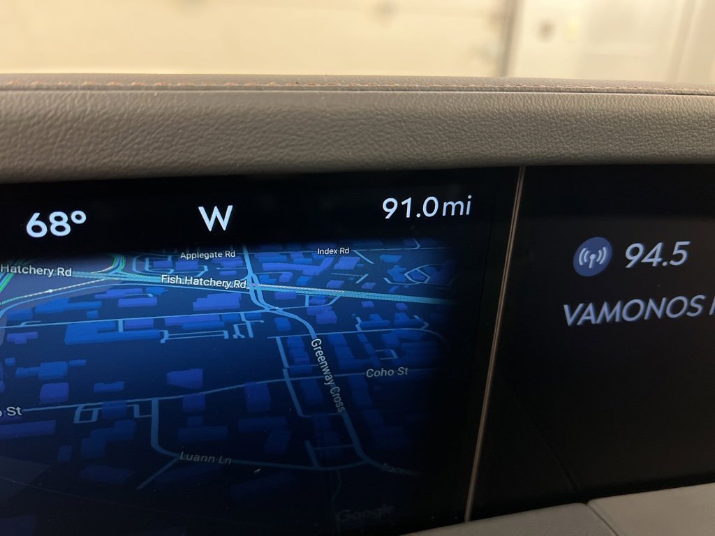 Used 2025 Lincoln Nautilus Premier w/ Equipment Group 102A image 24