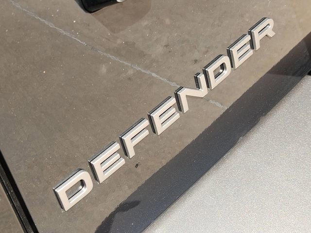 Used 2026 Land Rover Defender 110 S image 12