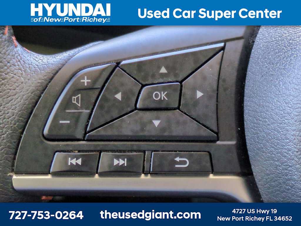 Used 2024 Nissan Kicks SR w/ SR Premium Package FWD image 26