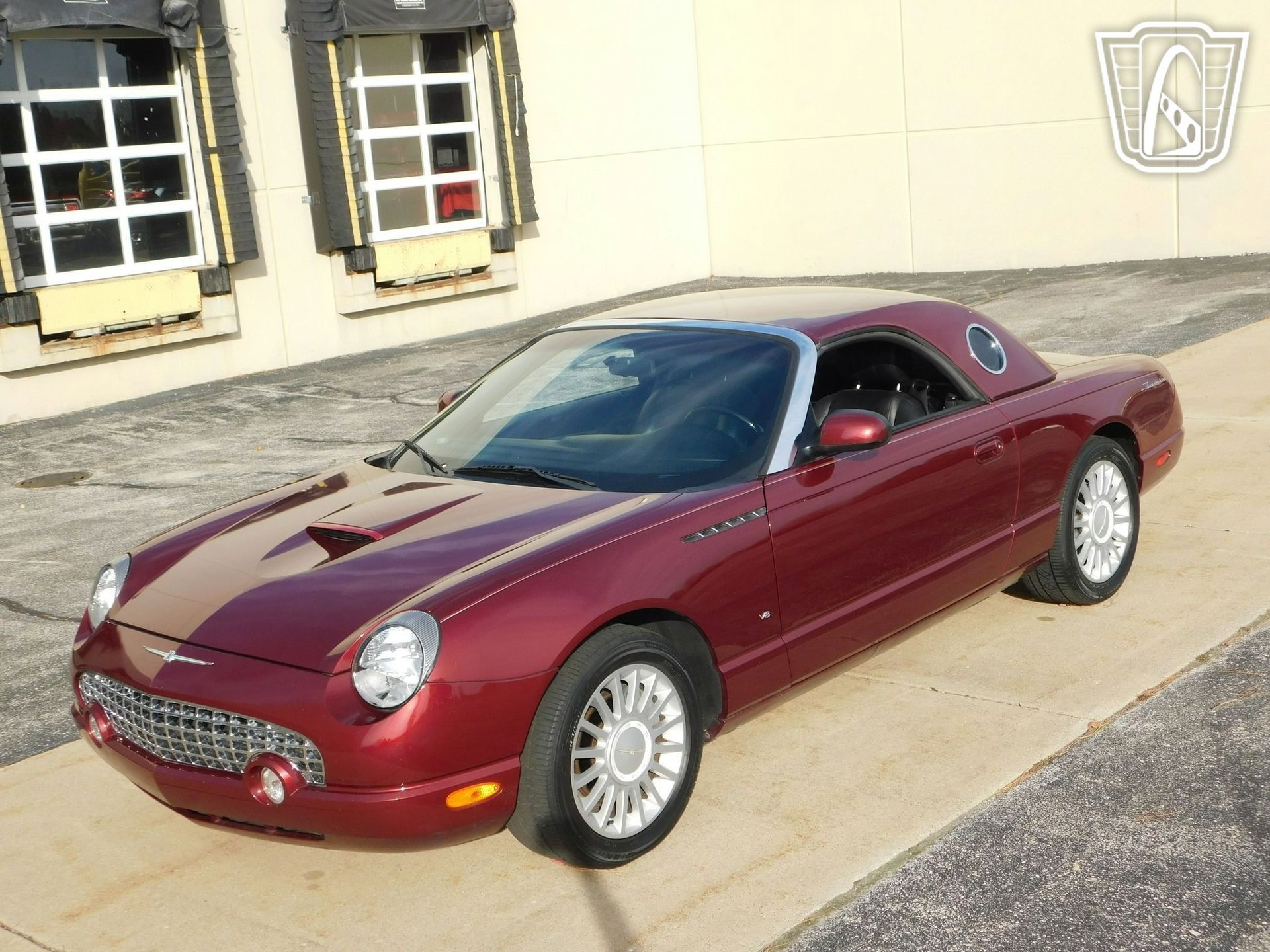 Used 2004 Ford Thunderbird image 4