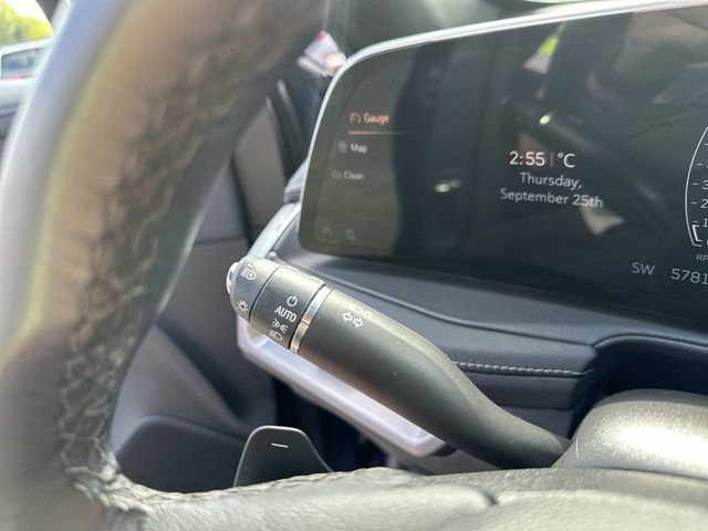 Used 2024 Cadillac XT4 Premium Luxury image 21