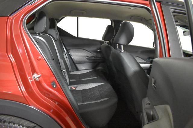 Used 2020 Nissan Kicks SV FWD image 30