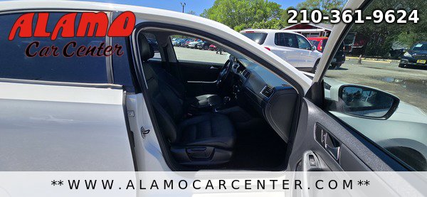 Used 2011 Volkswagen Jetta SE FWD image 14